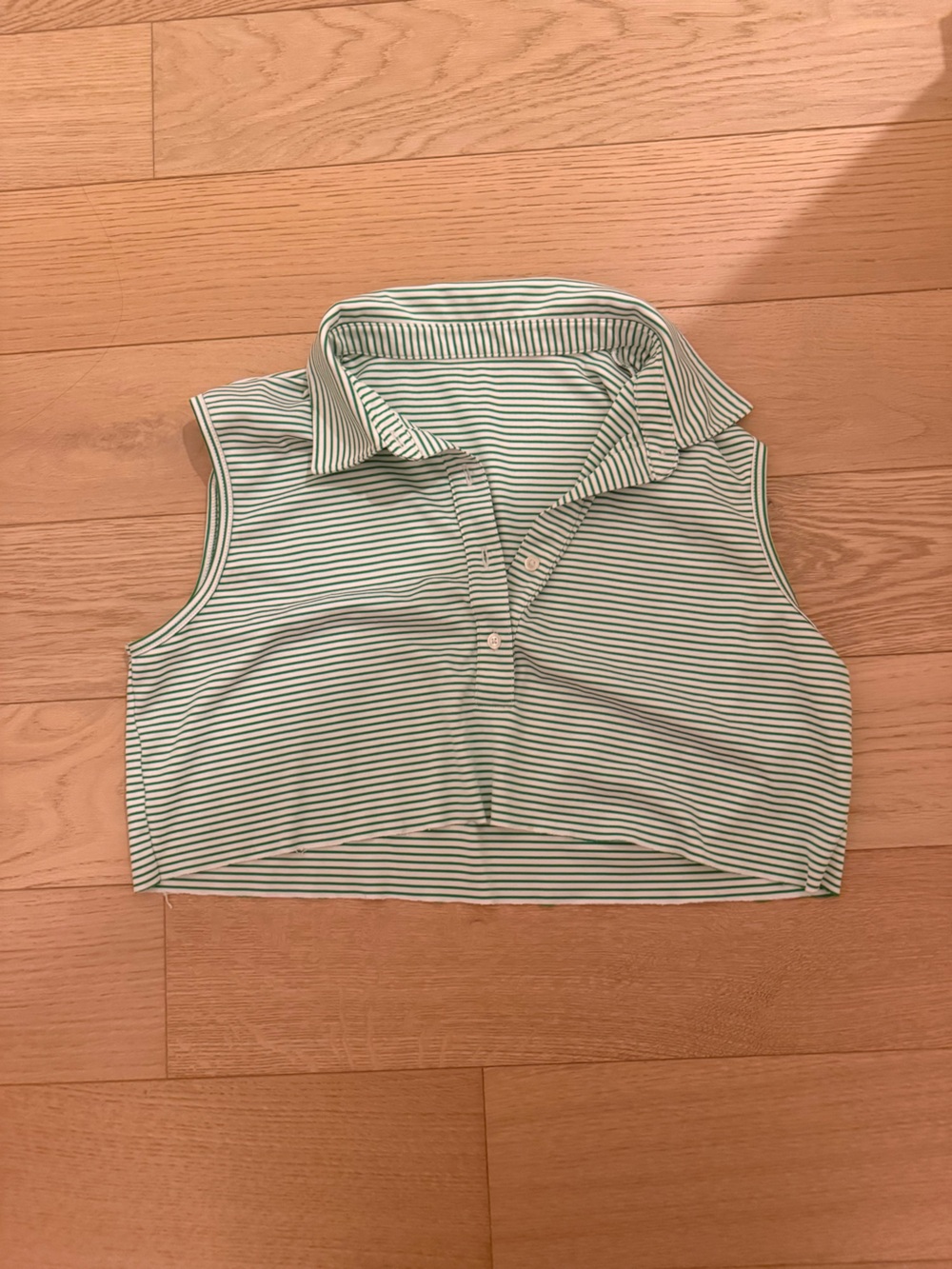 Tory Burch Cropped Striped Green and White Women's Golf Shirt